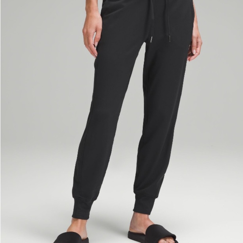 Lululemon ready to rulu high rise jogger BNWT